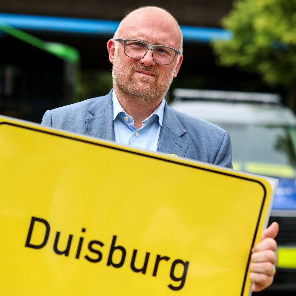Duisburg in Finanznot: OB fährt im Feuerwehrauto nach Berlin – was bringt das?