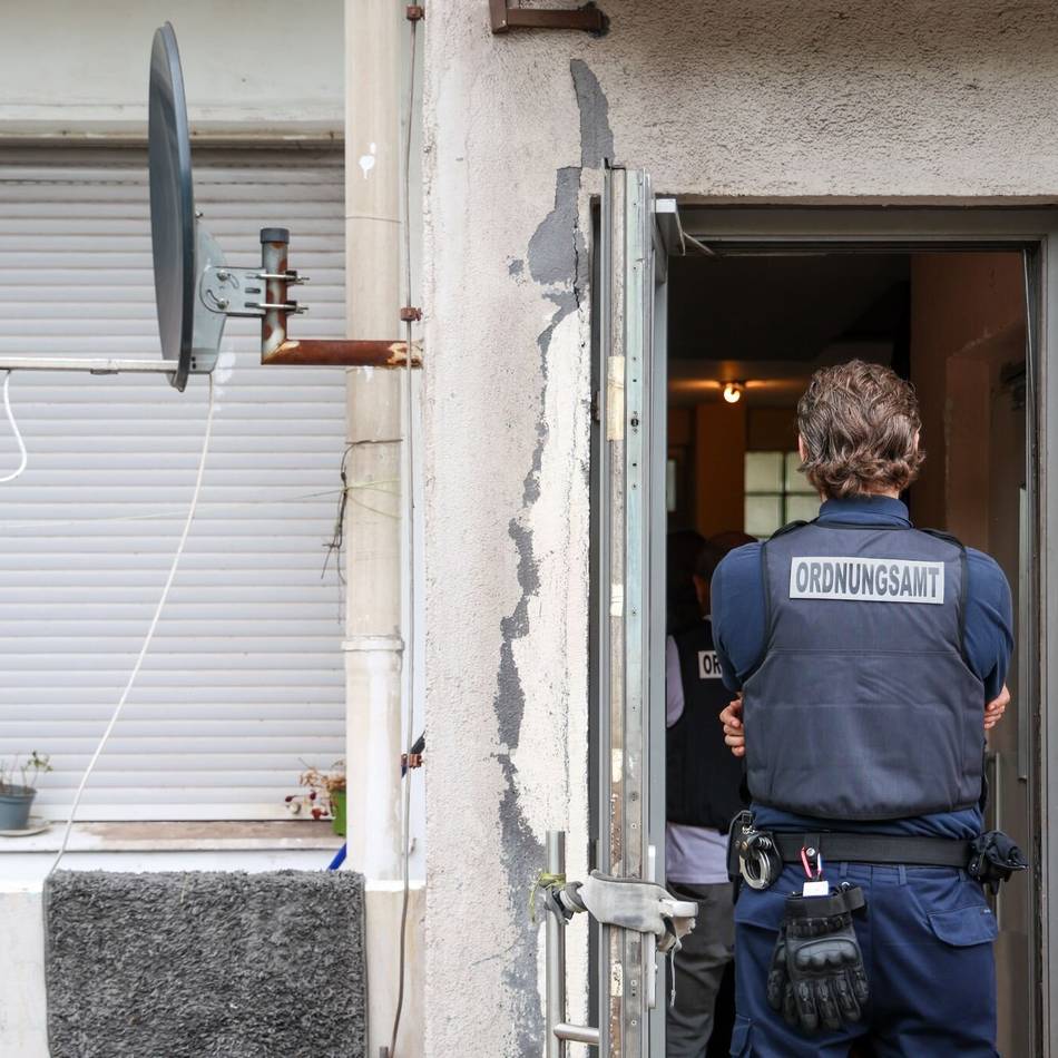 Behörden kontrollieren in elf Städten: Razzia gegen illegale Prostitution in Solingen