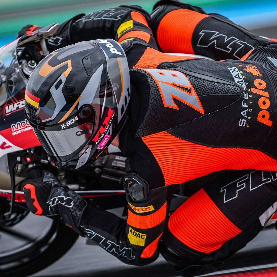 Mein Hobby: Motorsport-Talent aus Niederkrüchten: Zu jung für die Straße, zu schnell für den Rest