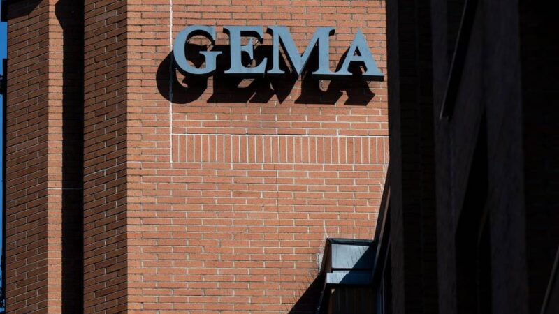 Am Samstag auf dem Bölt: Emmericher Boomer-Club feiert erstmals öffentlich – und die GEMA mischt mit