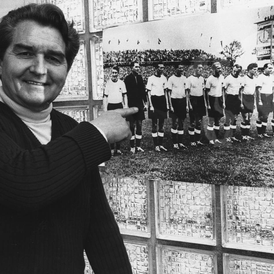 Katholische Kirchengemeinde Langenfeld: Diskussion zum Thema: Gibt es einen Fußballgott?