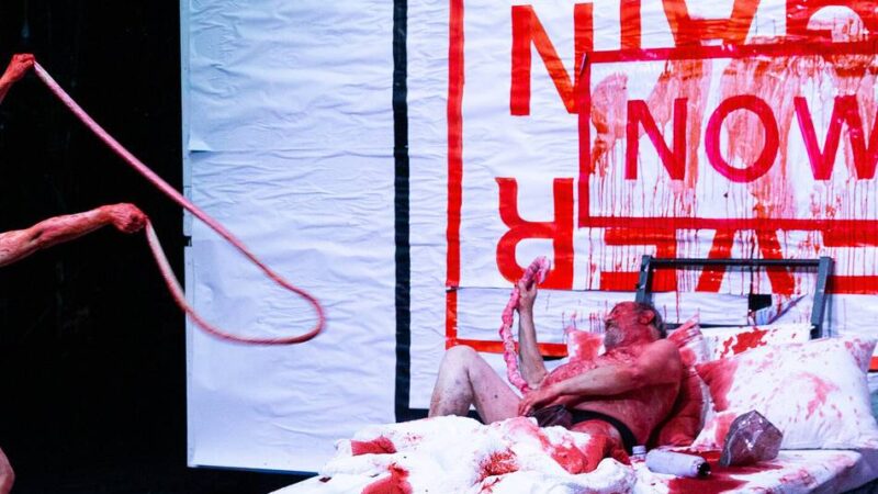Asphalt-Festival mit politischem Theater: Es geht um die Wurst