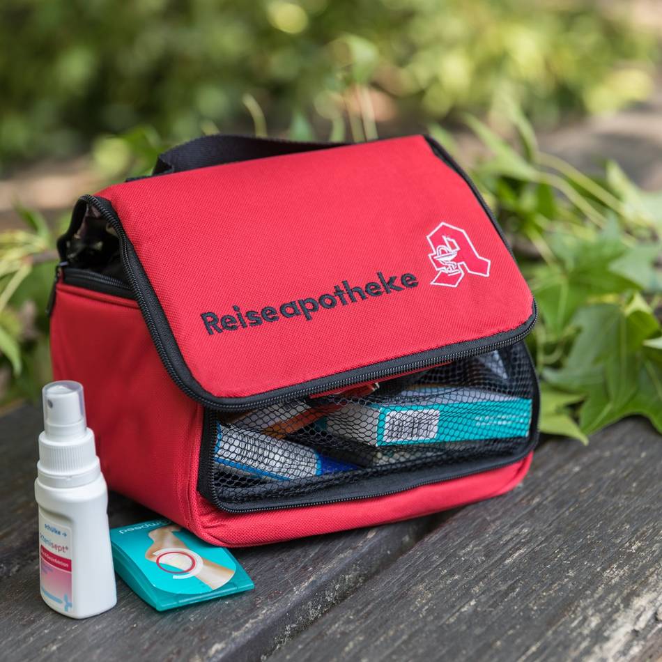 Reiseapotheke im Oberbergischen Kreis: Hitze, Sonne, Insekten – warum die Reiseapotheke im Sommer wichtiger wird