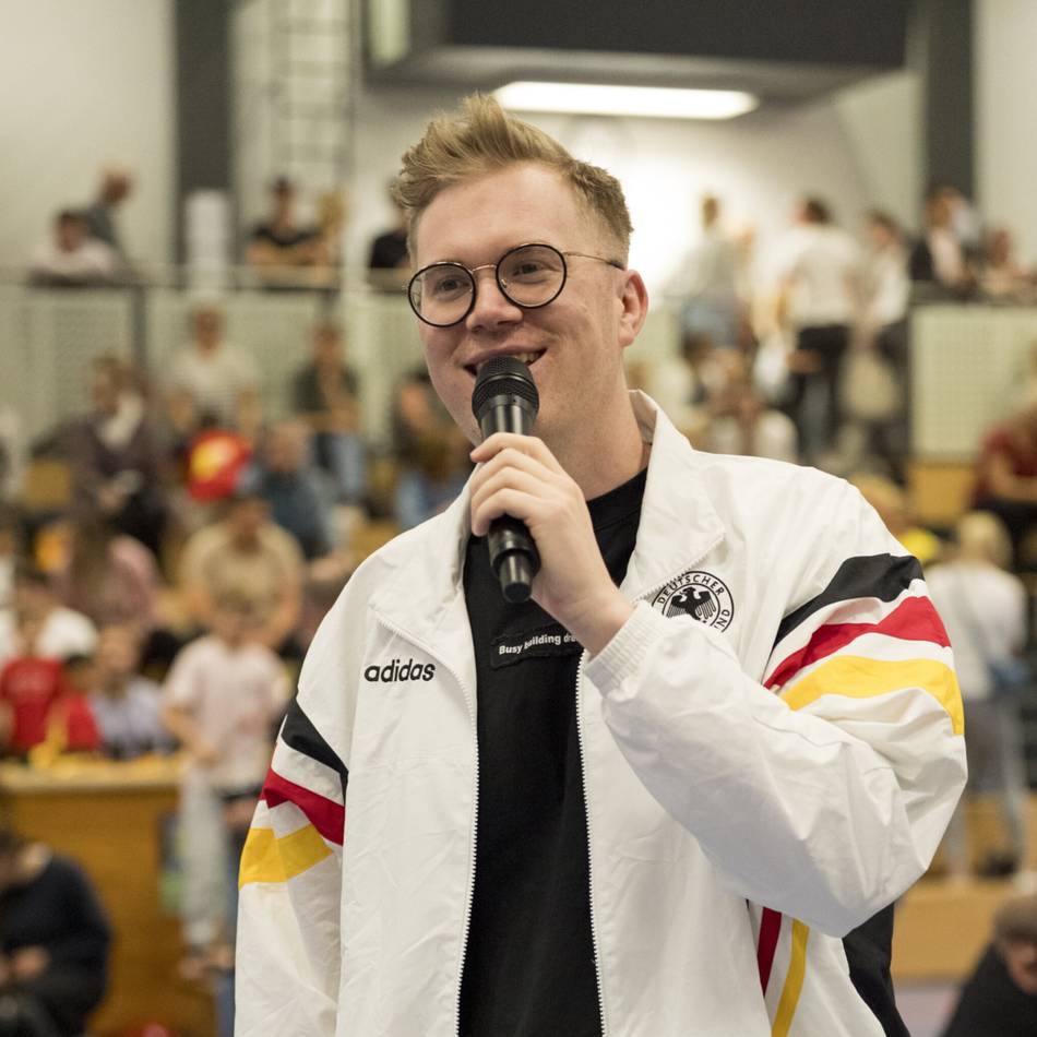 Comeback für Fußball-Sommer?: Tobi Budde lädt zu WM-Quiz in Klever Strandbar
