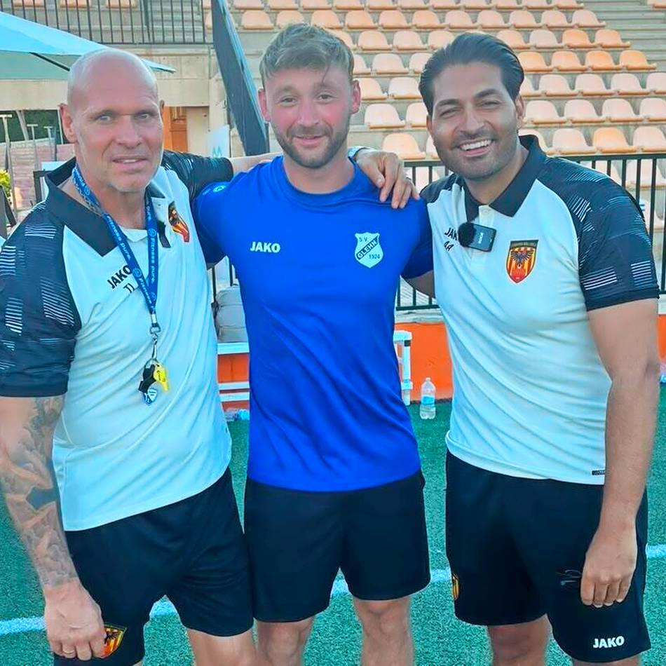 Kurioses Fußballprojekt auf Balearen-Insel: Aus Weckhoven als Kicker nach Mallorca – Neusser Torjäger wechselt zu Thorsten Legat