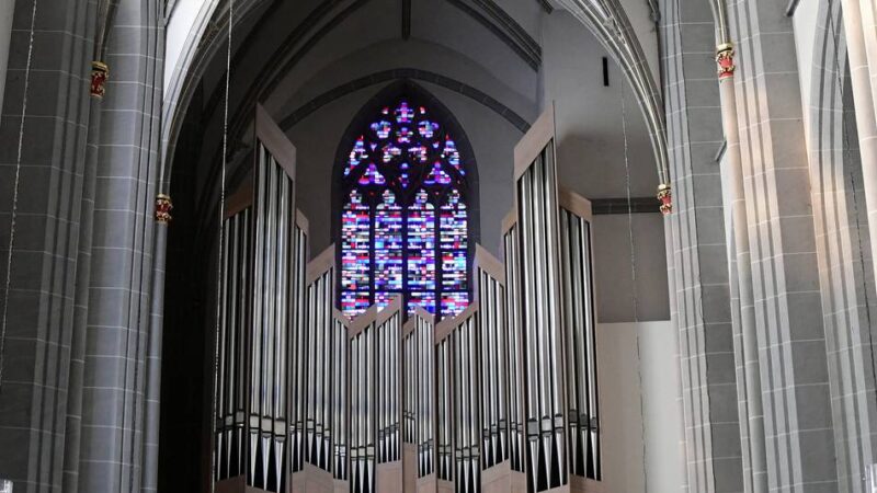 Wolfgang Nowak an der Seifert-Orgel: Einladung zum Orgelkonzert in Maria Magdalena