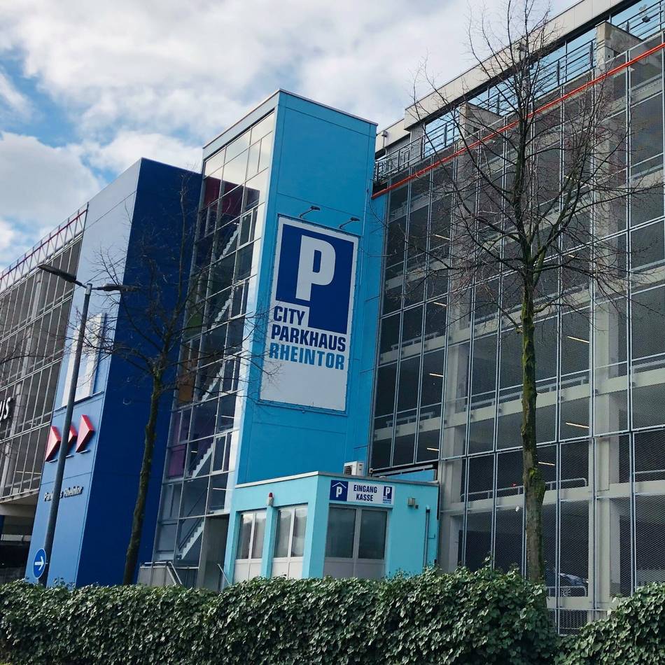 Polizei nimmt 34-Jährigen fest: Wieder Autoknacker in Neusser Parkhaus