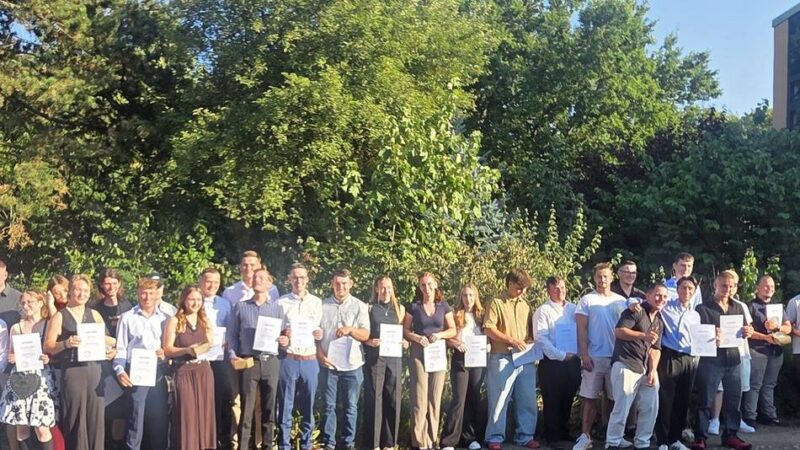 Berufskolleg in Willich: Junge Gartenbauer feiern ihren Abschluss