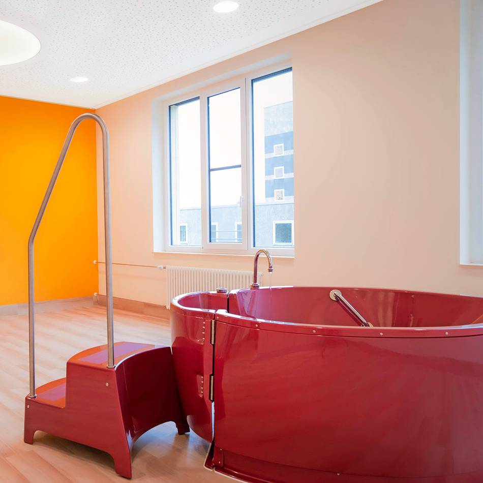 Das Geburtszentrum und die Kinderklinik am Helios Klinikum Niederberg öffnen die Türen: Werdende Eltern können sich umschauen