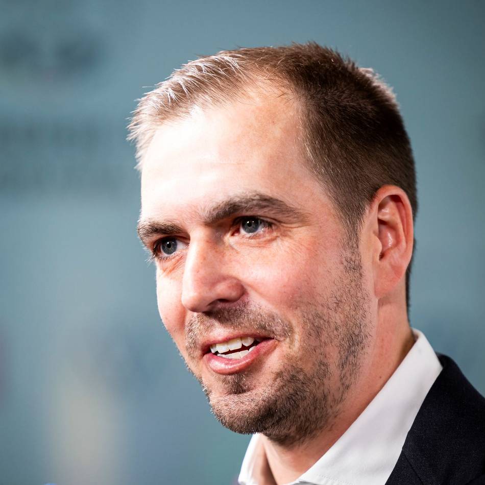 Krise im deutschen Fußball: „Wir laufen seit zehn Jahren hinterher“ – Lahm rechnet mit dem DFB ab