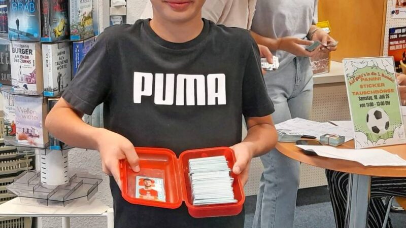 In der Wülfrather Medienwelt tauschten Fußballfans ihre WM-Panini-Bilder: Volltreffer für ein tolles Angebot