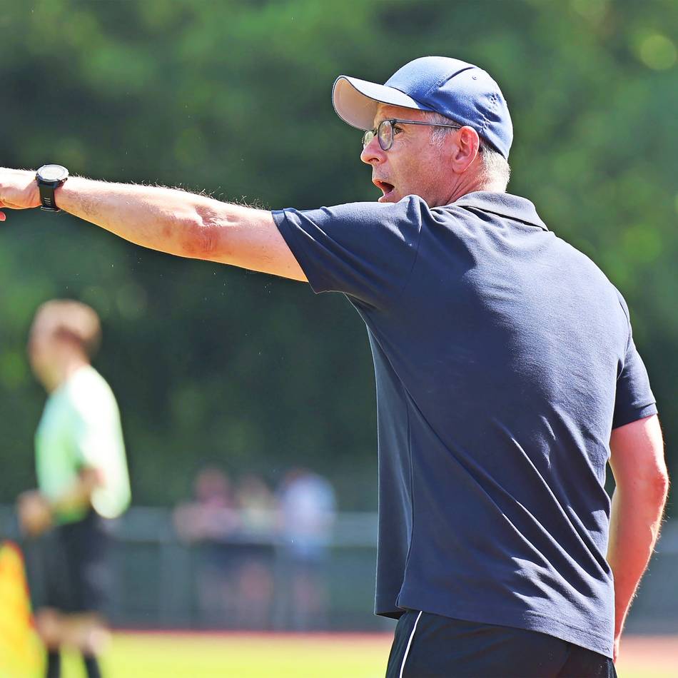 Regionalliga West: 87 Überraschungseier und 20.000 Euro bei der Trikot-Verlosung