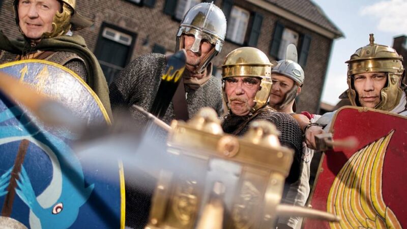 Welkuturerbe feiert in Neuss Geburtstag: Kinder lernen beim Limes-Fest, wie Römer aßen und zockten