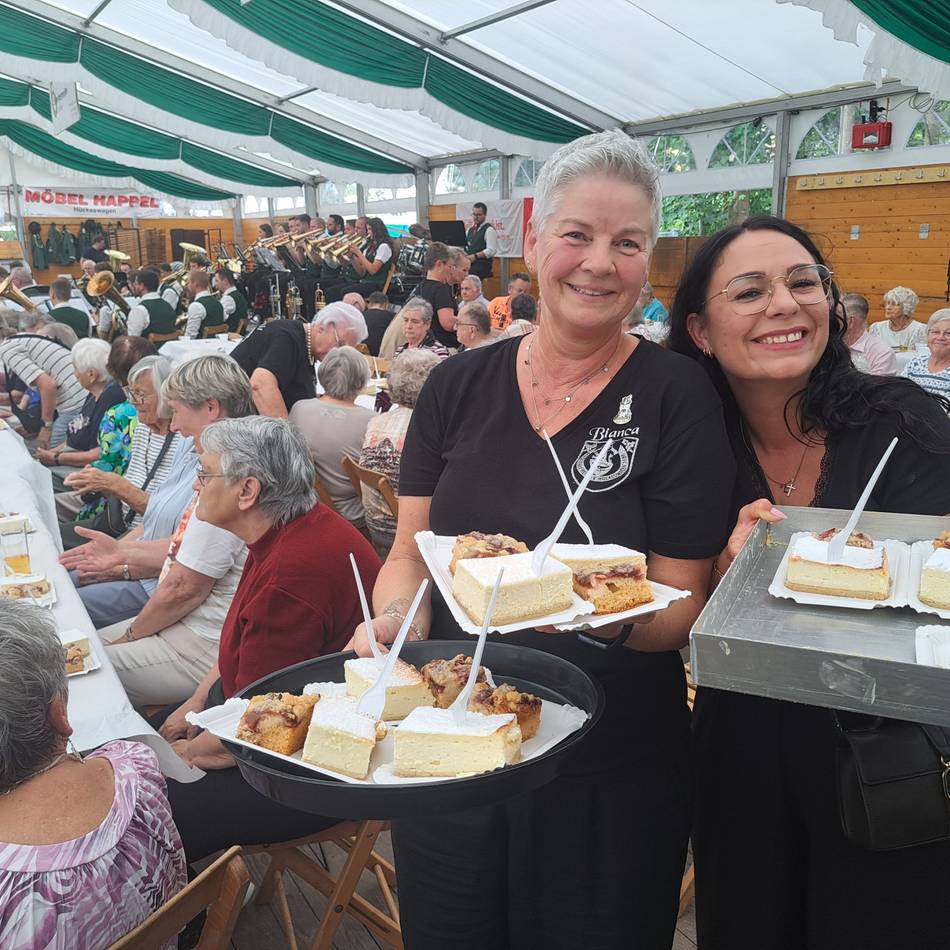 Feier-Tage in Hückeswagen: Mit Blasmusik und Kuchen ins Schützenfest-Wochenende
