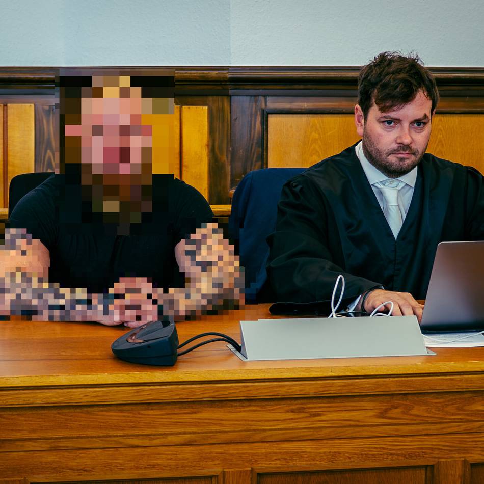 Prozess nach Brandstiftung in Goch: Mit 15 Liter Benzin und Wut im Bauch das Haus angezündet?