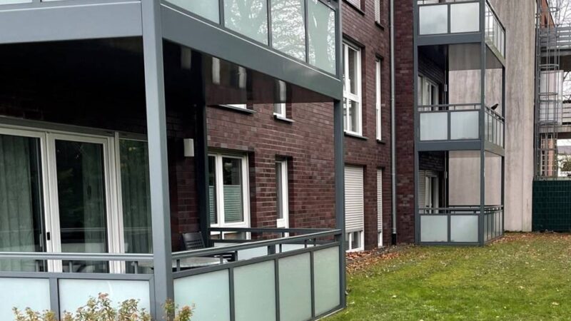 Prozess startet in Kleve: Sohn soll Mutter auf Balkon totgetreten haben – und Nachbarschaft schaut zu
