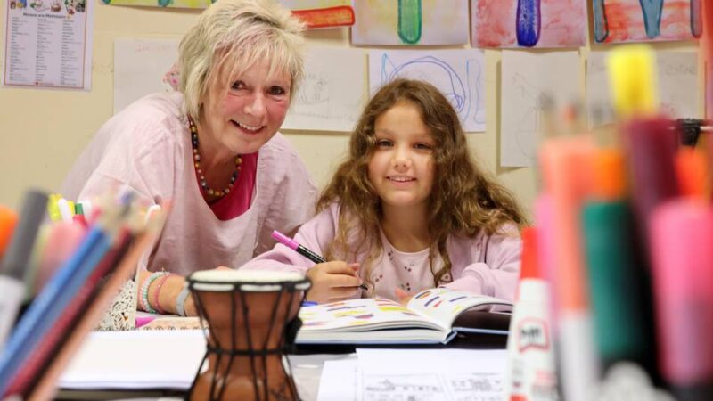 Ferienprojekt in Mettmann: Strand auf dem Jubi – Kinder malen ihr Wunsch-Mettmann