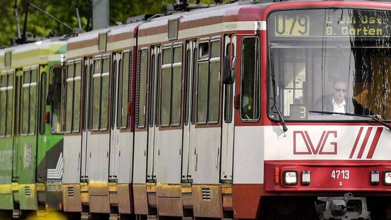 Vorfall im Duisburger Süden: U79 schleift Bürostuhl auf den Straßenbahngleisen mit