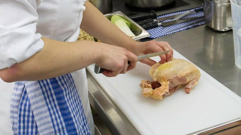 Ausbildung im Kreis Wesel : „Keiner kann wirklich vorhersagen, wie sich der Arbeitsmarkt entwickelt“