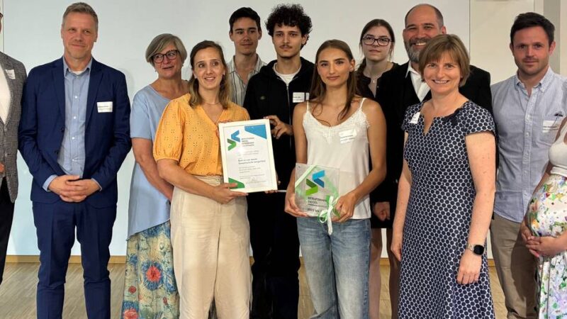 Auszeichnung in Düsseldorf: Zwei Langenfelder Schulen erhalten erneut das Berufswahl-SIEGEL