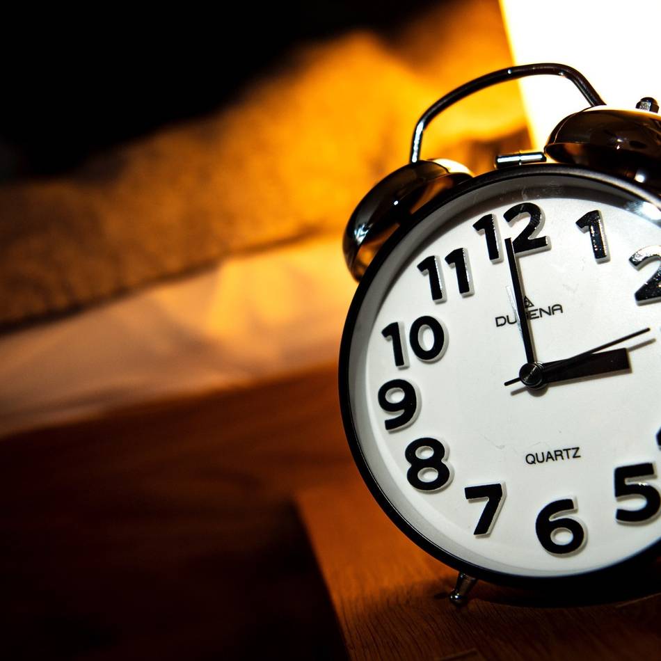 Vorfall in Grefrath: Unbekannter legt sich zu Fremden ins Bett