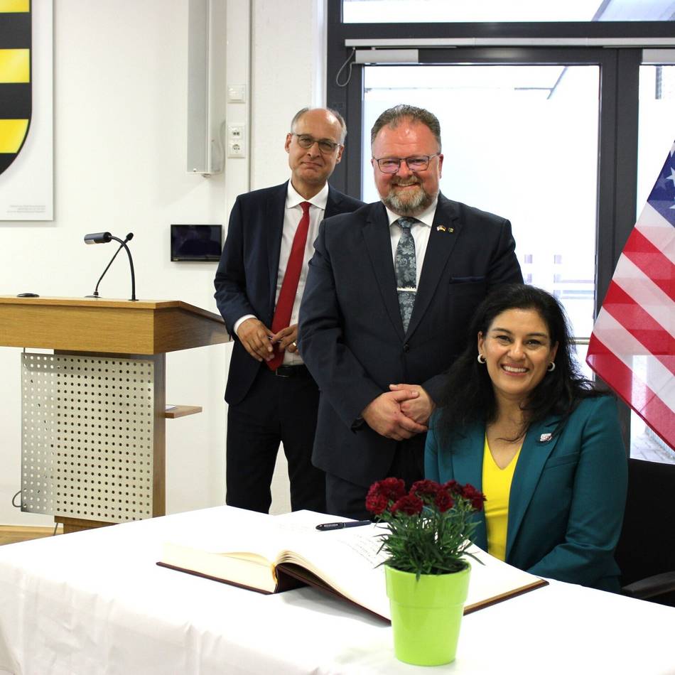 Bedeutender Gast in Korschenbroich: US-Generalkonsulin zu Besuch im Gymnasium