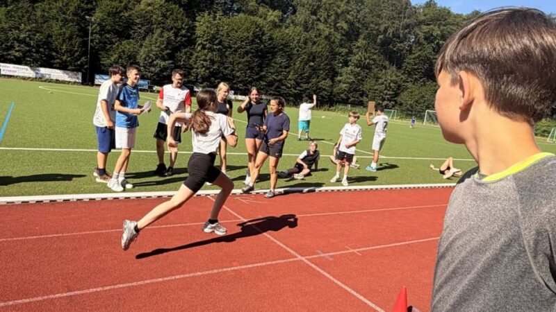 Gesamtschule Wermelskirchen: Höher, schneller weiter – Schüler legen Sportabzeichen ab