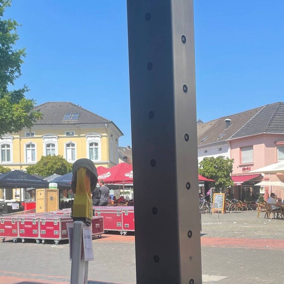 Mittelstraße Hilden: Nebellanze sorgt für Rätsel – und kühle Köpfe