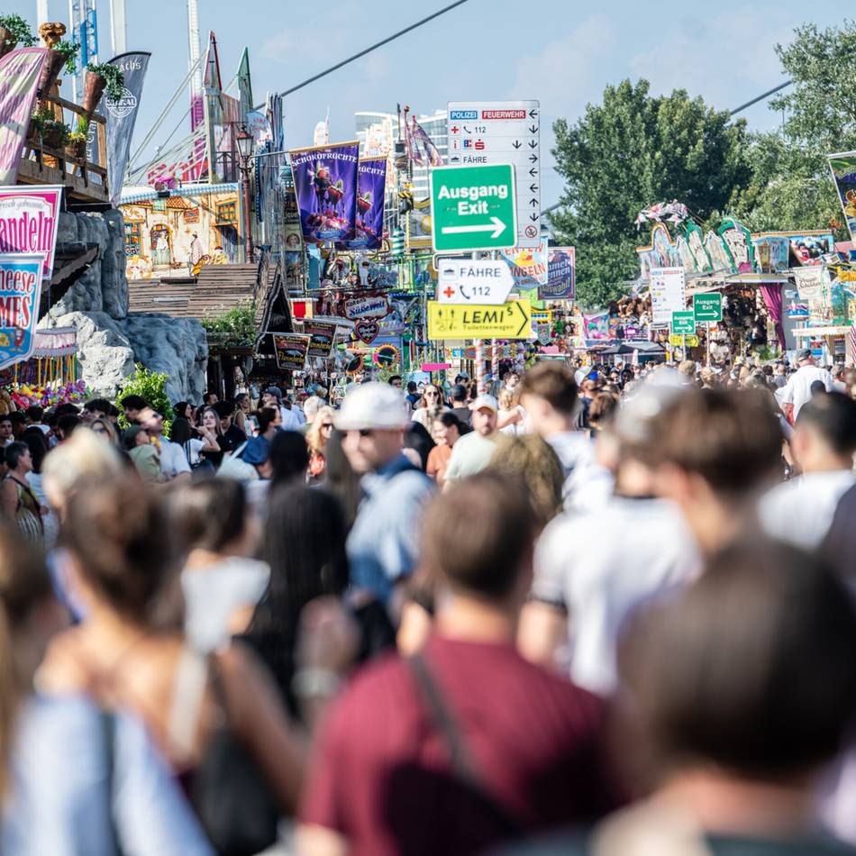 Rheinkirmes Düsseldorf 2026: Friedlich, aber nicht ganz störungsfrei – so war das erste Kirmes-Wochenende