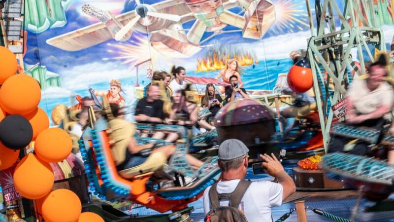 Rheinkirmes Düsseldorf 2026: Invader – Karussell-Weltneuheit mit Startschwierigkeiten