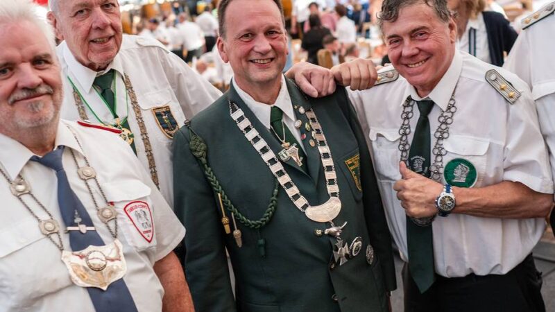 Brauchtum in Düsseldorf : Gleich fünf Jubiläen bei den Derendorfer Schützen