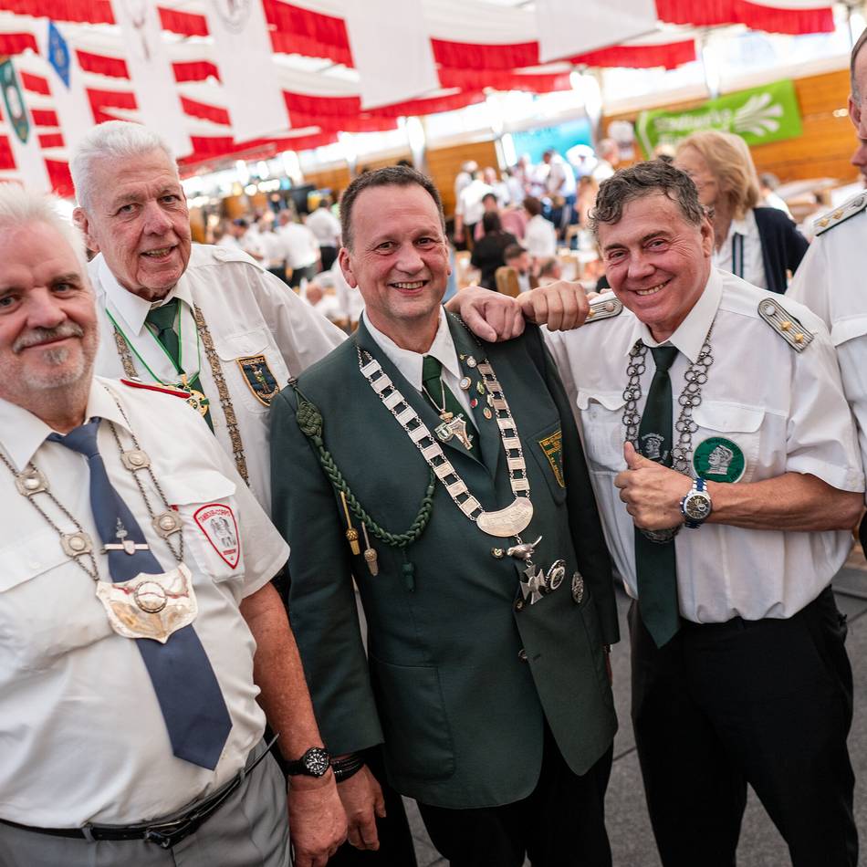 Brauchtum in Düsseldorf : Gleich fünf Jubiläen bei den Derendorfer Schützen