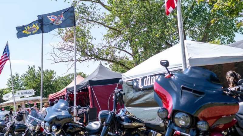 US Car- und Harley-Treffen: Oldtimer-Fans feiern den „Independence Day“ in Meerbusch
