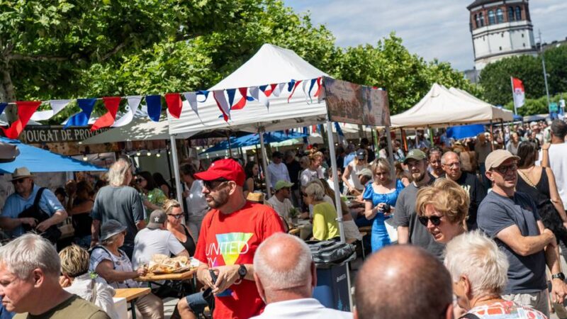 Frankreichfest 2026 in Düsseldorf: Flammkuchen, Wein und Käse – Klein-Paris feiert am Rhein