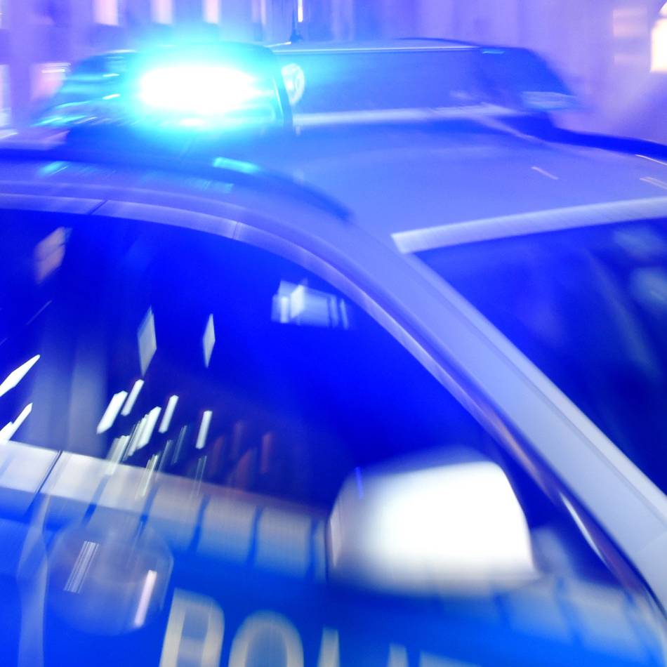 Von der Autobahnpolizei gestoppt: 17-Jähriger fährt betrunken und unter Drogen in gestohlenem Auto
