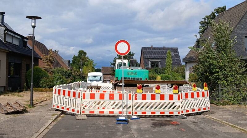 Straße ist unterspült: Kützhofweg in Krefeld ist gesperrt