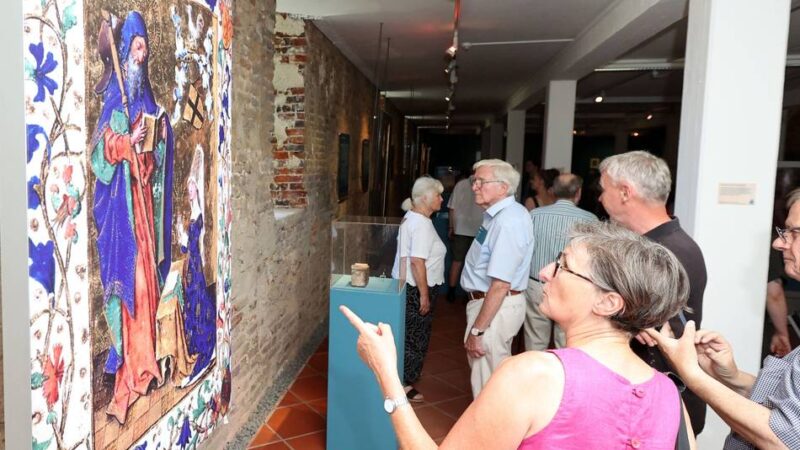 In Schloss Rheydt: Ausstellung zeigt adelige Frauen jenseits des Klischees