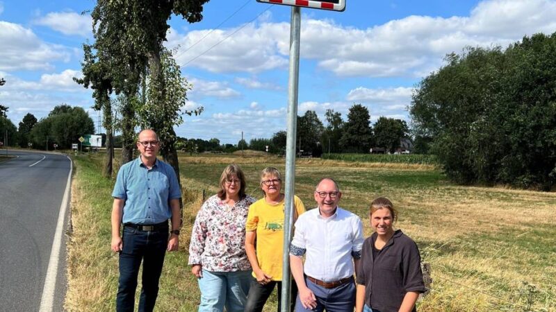 Bürgerengagement Rees: Bürger zahlen Tempo-Messer selbst – und übergeben ihn der Stadt
