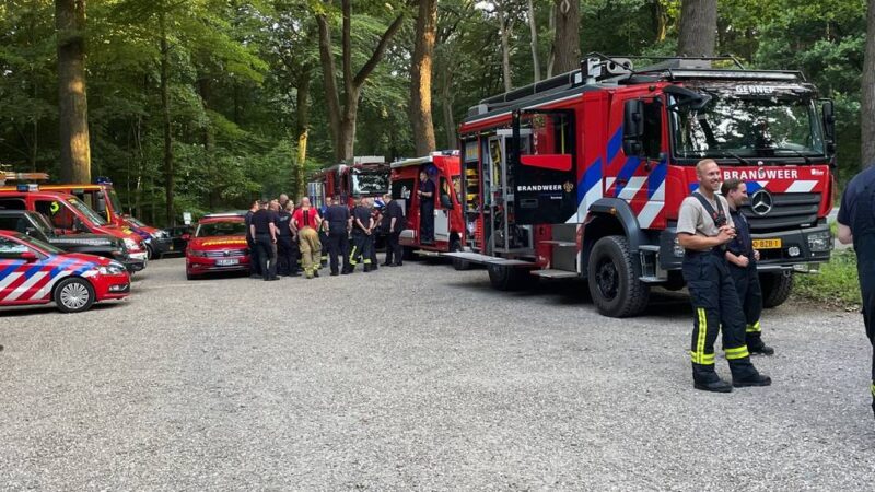 Im Reichswald in Kranenburg: Feuerwehren aus Deutschland und Niederlande üben Waldbrandschutz