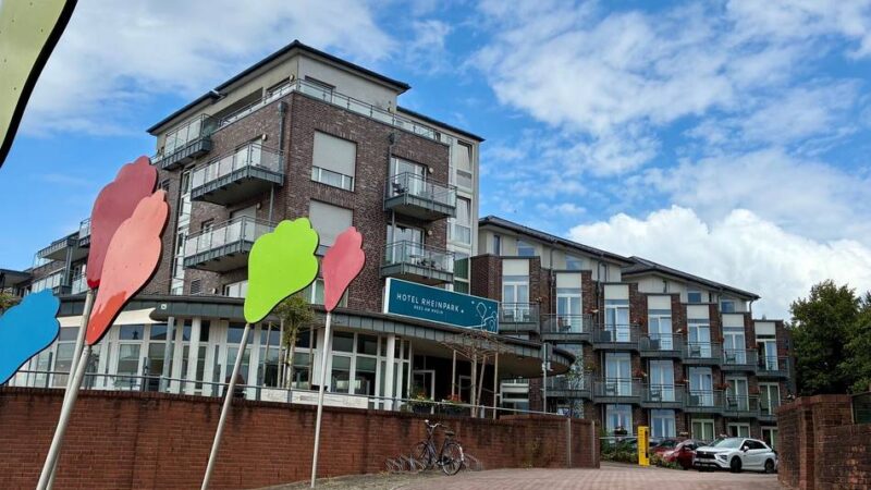 Mordkommission ermittelt: Mann tot in Hotelzimmer in Rees gefunden – 35-Jähriger wurde erwürgt