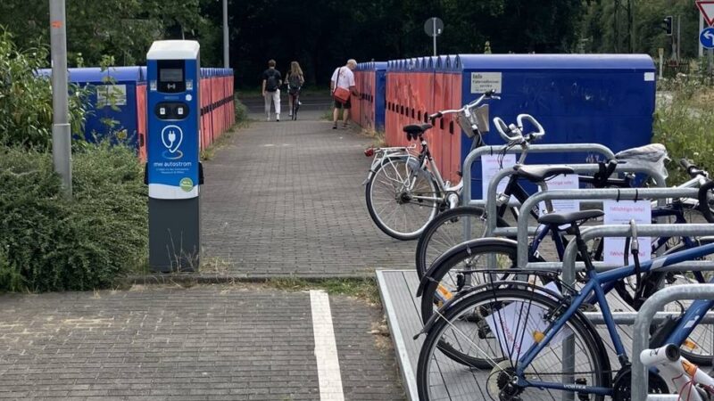 Neue Radabstellanlagen : „Bike and Ride“ am Bahnhof Anrath soll modernisiert werden