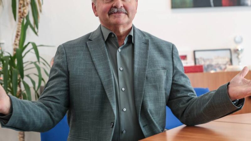 Neusser Schulleiter geht nach 21 Jahren: „Menschen sind nicht gleich – deshalb dürfen auch Schulen nicht gleich sein“