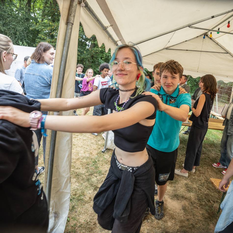 Zu Besuch bei „Spaß im Gras“ in Neuss: Fußball, Rafting, Traumfänger – Ferienfreizeit setzt auf Bewegung