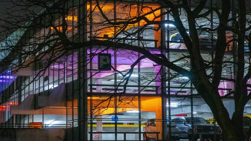 Drogenszene an Neusser Parkhaus: „Da, wo wir wohnen, fühle ich mich unsicher. Und wir kriegen täglich mit, was hier abgeht“