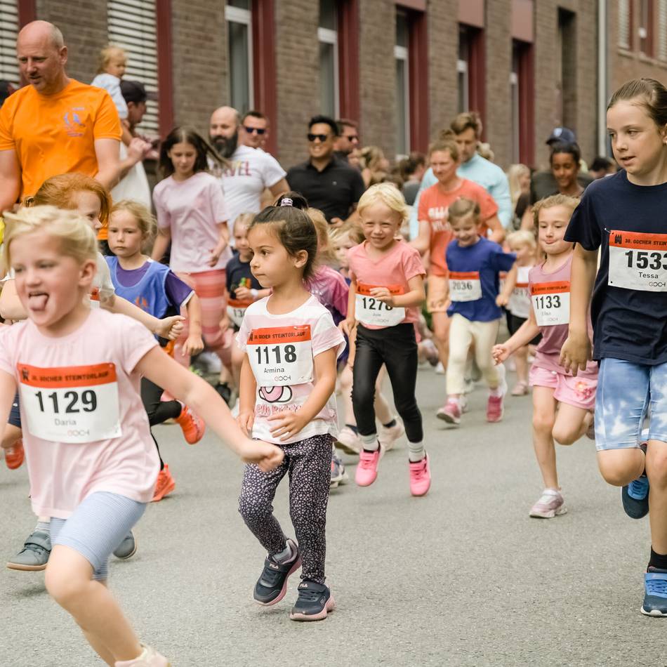Ergebnisse, Fotos, Bericht: Gocher Steintorlauf 2026 spielt in einer eigenen Liga