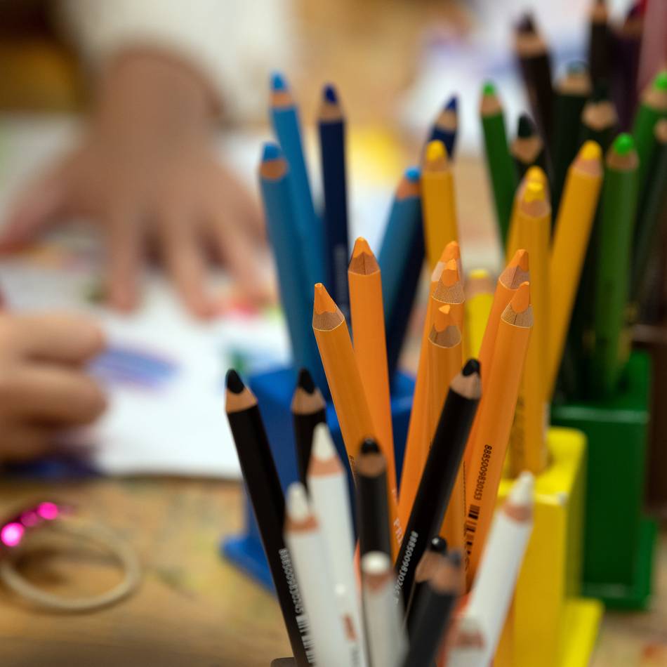 Volkshochschule Ratingen: Kreative Mitmachaktion im Innenhof des Minoritenklosters