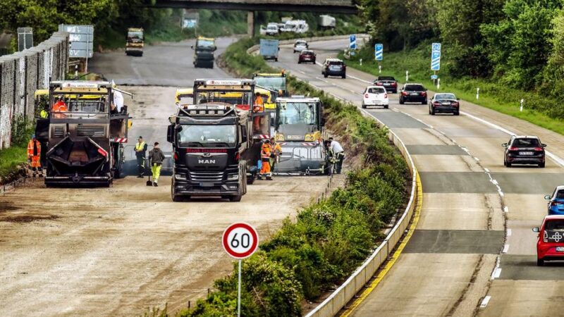 Keine Verschiebung möglich: A59-Sperrung und Bahnausfälle treffen Pendler im Kreis Mettmann gleichzeitig