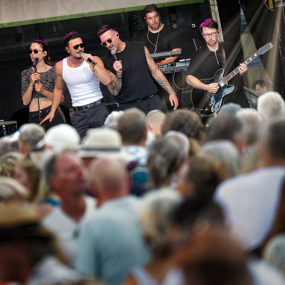 Langenfeld live: Summerfeeling mit Papa’z finest auf dem Marktplatz