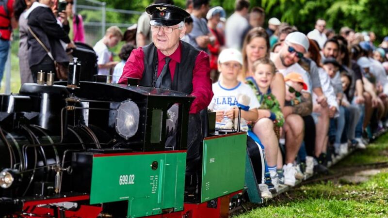 Tipps für Leverkusen: Rittersitz, Dampfbahn, Steigerfahrt – das Wochenende wird bunt