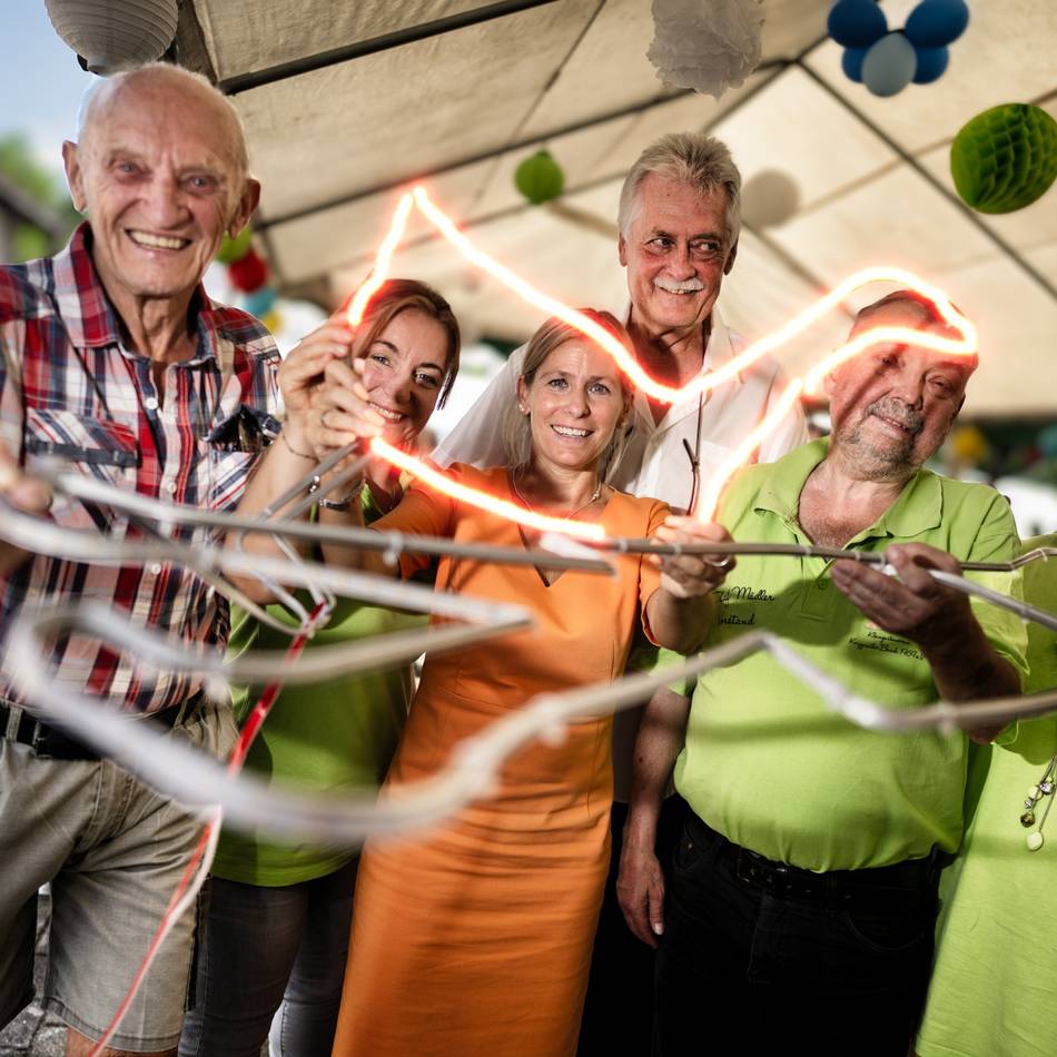 Nach Spende an Monheimer Bürgerstiftung: Kleingartenverein Knipprather Busch erhält LED-Gänseliesel